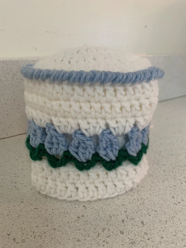 Tulip Flower Toilet Paper Tissue Cover New Light Blue with Green Leaves - Image 1 of 4