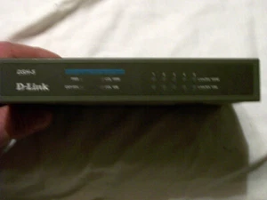 D-LINK DSH-5 STATION UNIT ONLY NO POWER CORD - Picture 1 of 4