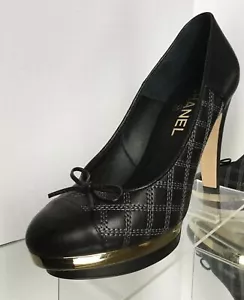 Neue Chanel Pumps schwarz gesteppt goldfarbene Zehenpartie CC Logo (Größe 37,5) - Bild 1 von 12
