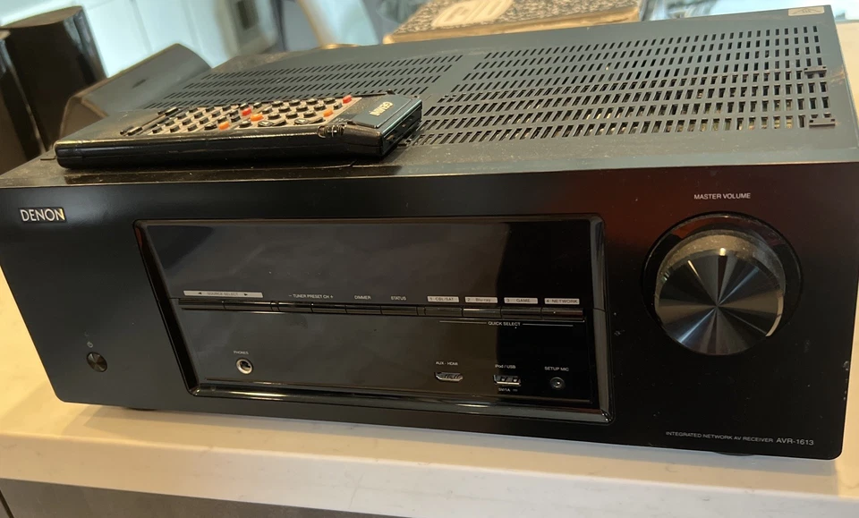 Denon AVR-1613 5.1 Ch HDMI Network Home Theater Receiver Stereo + Remote Bundle - Image 1 of 4