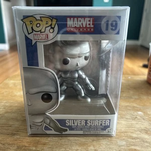 Funko Pop Marvel #19 Silver Surfer mit Protector! - Bild 1 von 7