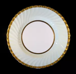 Beautiful Minton Embassy Green Dinner Plate - Picture 1 of 3