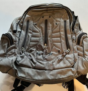 oakley 96548 backpack