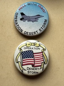Zwei Vintage Operation Desert Storm Button Anstecknadeln - Bild 1 von 5
