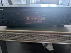 Sony MDS-JA50ES MiniDisc Deck Recorder High-End Audiophiler MD Player getestet - Bild 1 von 7