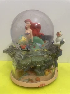 DISNEY LA SIRENETTA GLOBO DI NEVE GIOCA SOTTO IL MARE .FUNZIONANTE - Foto 1 di 6