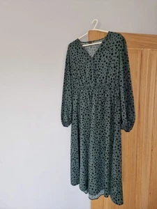 Langes Kleid Animal Print schwarz und grün - Bild 1 von 6