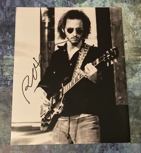 GFA The Doors Guitarist * ROBBY KRIEGER * Signed 11x14 Photo PROOF R4 COA - Picture 1 of 3