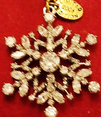 Juicy Couture Edición Limitada Cristal C Copo de Nieve Dije YJRU6235 y Caja Original  Foto 1 de 4