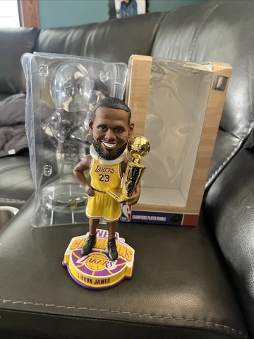 LEBRON JAMES Los Angeles Lakers 2020 Champions Player Bobble Bobblehead NIB Cover