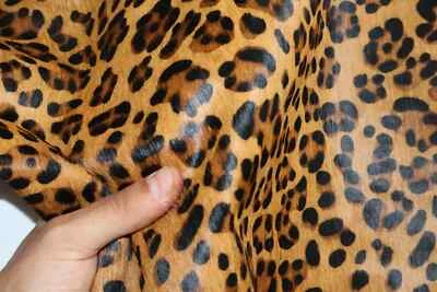 Cow hair on hide rug with animal print, genuine leather pony skin 3 oz (1,2mm) - Image 1 of 4