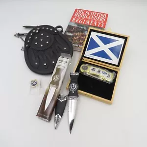 Varios artículos de Escocia - Abridor de cartas, Sporran, alfiler, libro, cuchillo - Imagen 1 de 7