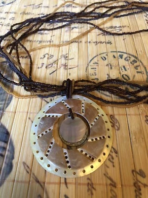 Ожерелье из перламутровой раковины Coldwater Creek бусины пряди коричневый янтарь с подписью - Изображение 1 из 4