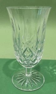 Calice cristallo firmato WATERFORD modello LISMORE 6 1/2" stelo VETRO TÈ FREDDO - Foto 1 di 4