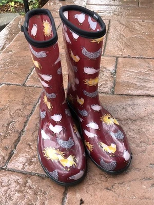 Sloggers Women's Boots size 11 Red Chicken Pattern EUC Waterproof - Image 1 of 4