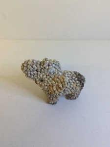 Shell Art Elephant figurine with googly eyes - Picture 1 of 10