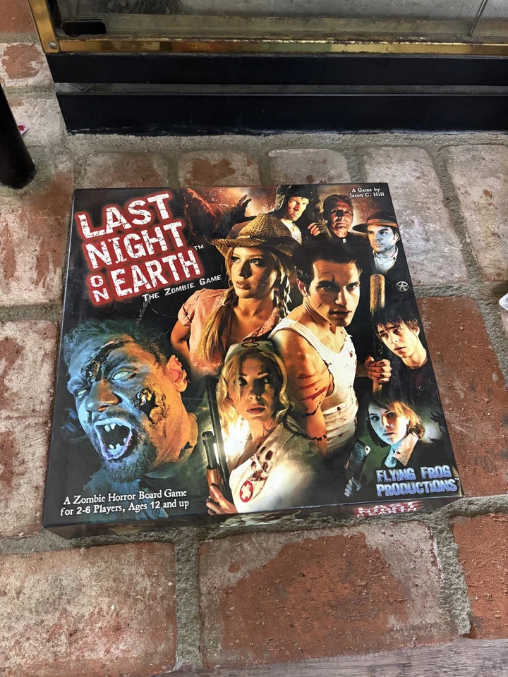 Last Night on Earth Board Game 2007 w/Promo Card by Flying Frog Complete - Image 1 of 2