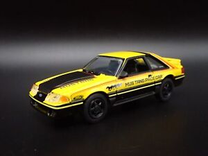 1987 87 FORD MUSTANG GT PACE CAR FOX BODY  1:64 SCALE DIORAMA DIECAST MODEL CAR