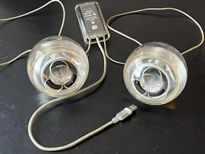 BROKEN Vintage Clear Spherical Apple Speakers Model M7963 for Power Mac G4 Cube - Afbeelding 1 van 18