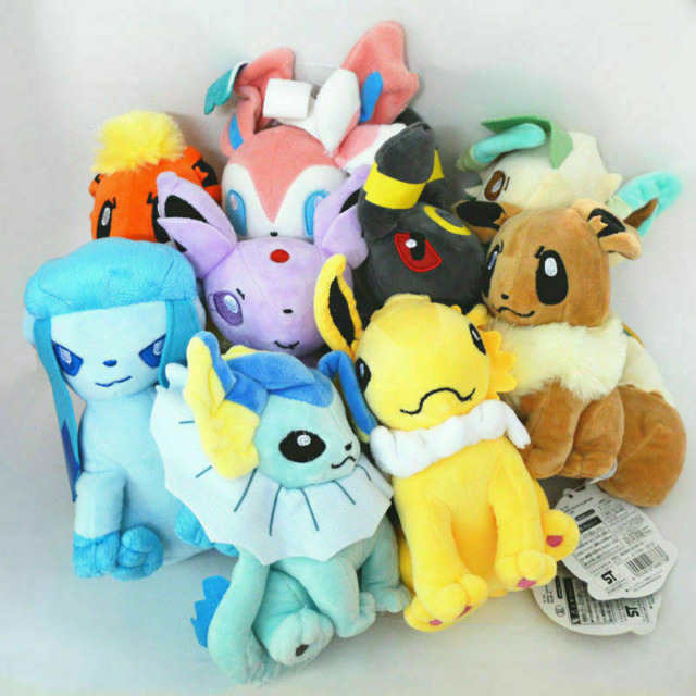 Pokemon Eevee Evoluções Evolution Pelúcia 20Cm em Promoção na