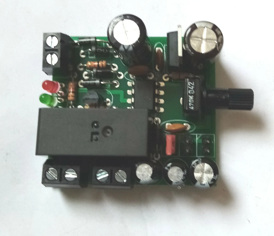 MODEL RAILWAY SHUTTLE UNIT SUITABLE FOR ALL GAUGES UPTO 8 AMP  WITH 3 SETTINGS - Image 1 of 4