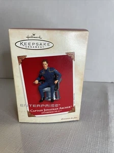 Hallmark Star Trek 2003 Enterprise Captain Jonathan Archer Enterprise NX-01 - Picture 1 of 10