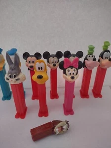 11 verschiedene Pez Spender mit Füßen ~ Mickey, Minnie, Pluto, Goofy, Donald @ - Bild 1 von 11