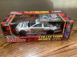Racing Champions Chrome Chase Car 2001 NASCAR #93 Dave Blaney 1:24 Die Cast - Picture 1 of 11