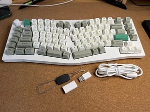 Keychron Q10 Max (Brand New) + acoustic upgrade kit - Zdjęcie 1 z 6