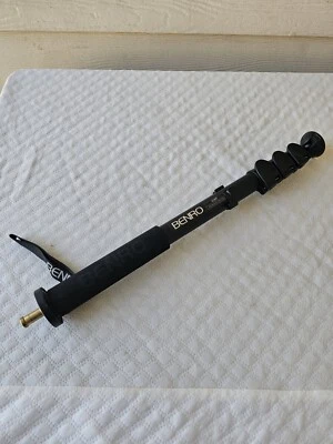 Benro A38F Classic Monopod with Aluminum Flip Lock Leg  Max Load 5.5 lb (2.5 kg) - Image 1 of 4