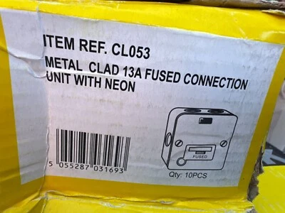 SCHNEIDER ELECTRIC Click CL053 Metal Clad 13A Fused Spur with Optional Flex Outlet & Neon (New)