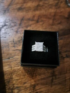 Womens 14K White Gold Over Solid Sterling Silver 3/5 CTW Diamonds Size 7 Designe - Picture 1 of 4