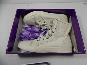 Zapatilla deportiva alta de lona TWIGGY LONDON talla 6,5 gimnasio tenis punk gótico - Imagen 1 de 12