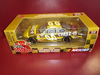 1999 Racing Champions 1:24 Larry Pearson #00 Cheez-it  - Image 1 of 4