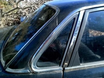 乘客右四分之一玻璃适用于88-92 XJ6 145700 — 第 1/2 张图片