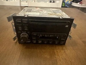 2000 Buick Lesabre Radio Unit AM/Mono FM/Cassette/CD Player 09375464 - Foto 1 di 9
