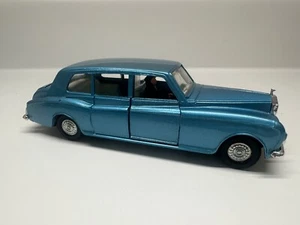 Dinky Toys 1960's Rolls Royce Phantom V # 152 Car - Picture 1 of 9