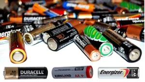 AA Alkaline Batteries 24-ct Assorted Costco Premium Brands 03/2035 OPEN PACKING - Picture 1 of 1