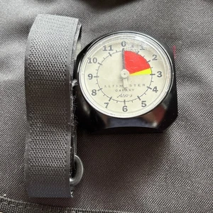 Skydiving Altimeter Altimaster Galaxy Alti-2 Glow Face Black Housing - Picture 1 of 12