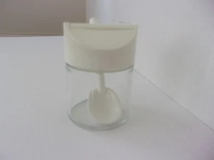 Plato de azúcar vintage de vidrio marfil Gemco con cuchara de plástico - Imagen 1 de 4