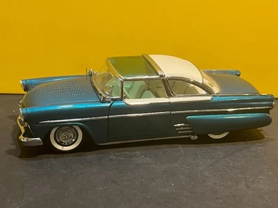 1/24 DANBURY MINT 1955 FORD CROWN VICTORIA CUSTOM TURQUOISE & WHITE TOP - Image 1 of 4