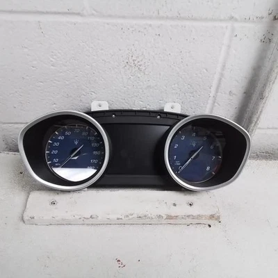 Maserati Ghibli 2017 OEM velocímetro clúster OEM ID # 670100152 Foto 1 de 4