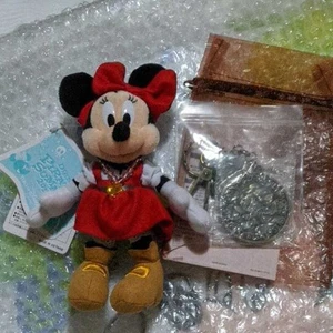 TDS Pirates Minnie Plush Badge & Keychain Set DisneySea Unused w/ Tags - Picture 1 of 4
