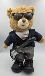 BBC Doctor Who Blue Hearts Build-A-Bear con abito a dondolo per chitarra su espositore - Foto 1 di 5