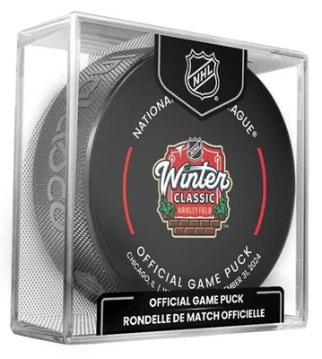 Официальная игровая шайба Winter Classic 2025 НХЛ Blackhawks Blues Wrigley Field в кубиках - Изображение 1 из 4