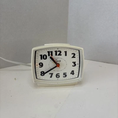 Equity Model 33100 Electric Analog Table Desk Alarm Clock Tested And Works - Image 1 of 4