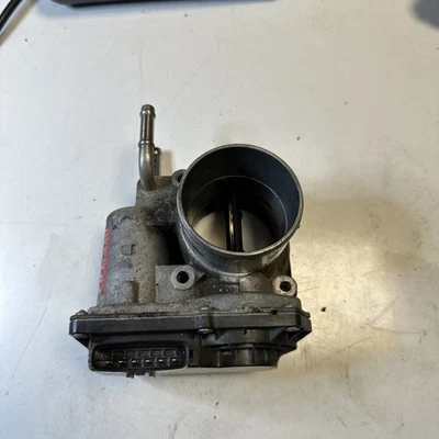 2011 TOYOTA AVENSIS 2.0 DIESEL THROTTLE BODY GENUINE 26100-0R020 - Image 1 of 4