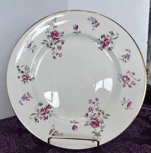 Royal Victoria SHABBY CHIC Fine Bone China Floral Gold Trim Luncheon Plate Set 2 - Picture 1 of 12