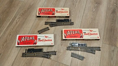3x Vintage ATLAS HO Scale Remote Control Snap-Switch in Boxes (2 Rights, 1 Left) - Image 1 of 4