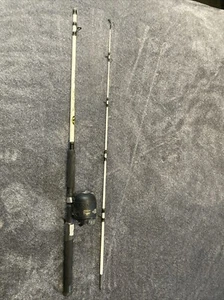 VTG SHAKESPEARE FISHING TIGER SPINCASTING COMBO (PSC015236) - Picture 1 of 15